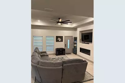 410 S Wickham Street, Alvord, TX 76225 - Photo 4