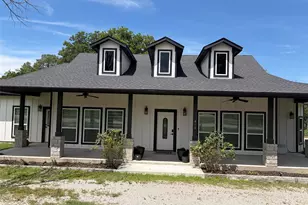 410 S Wickham St, Alvord, TX 76225 - Photo 1