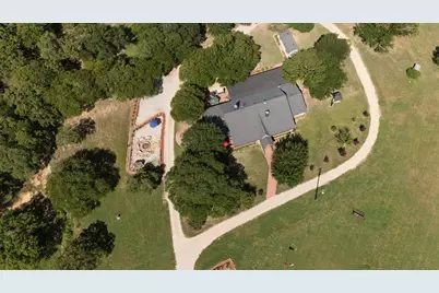 10628 Fm 1125 Highway, Bowie, TX 76230 - Photo 30