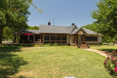 10628 Fm 1125 Highway, Bowie, TX 76230 - Photo 2
