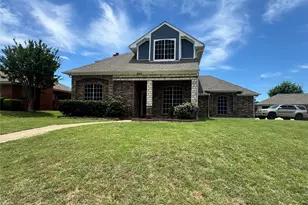 632 Mockingbird Ln, DeSoto, TX 75115 - Photo 1
