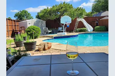 2112 Hunters Ridge, Carrollton, TX 75006 - Photo 2