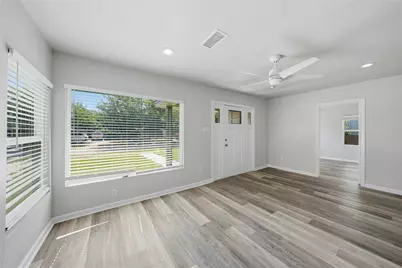 221 16th Street, Grand Prairie, TX 75050 - Photo 24