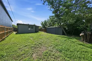 221 16th St, Grand Prairie, TX 75050 - Photo 28
