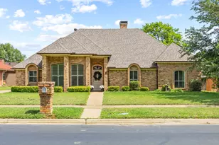 504 Evergreen Dr, Hurst, TX 76054 - Photo 1