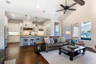800 Dusty Trl, Little Elm, TX 76227 - Photo 16
