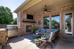 800 Dusty Trl, Little Elm, TX 76227 - Photo 32