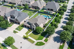 800 Dusty Trl, Little Elm, TX 76227 - Photo 36