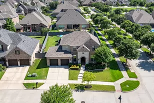 800 Dusty Trl, Little Elm, TX 76227 - Photo 4