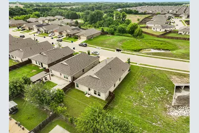 900 Odlozil Lane, Ennis, TX 75119 - Photo 28