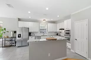 3528 Creekside Ct, Bedford, TX 76021 - Photo 14