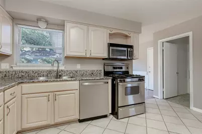 6912 Wake Forrest Drive, Dallas, TX 75214 - Photo 14