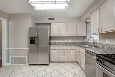 6912 Wake Forrest Drive, Dallas, TX 75214 - Photo 10