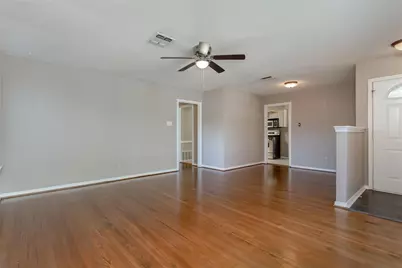 6912 Wake Forrest Drive, Dallas, TX 75214 - Photo 4