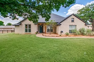 5643 W Caylor Rd, Fort Worth, TX 76244 - Photo 2