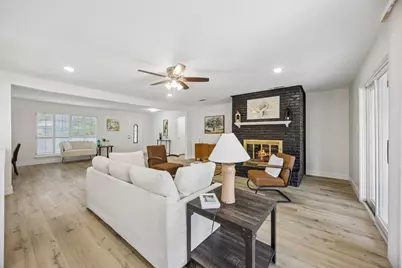 904 Shelley Drive, Arlington, TX 76012 - Photo 6