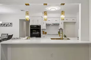 904 Shelley Dr, Arlington, TX 76012 - Photo 8