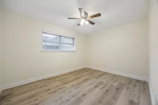 904 Shelley Dr, Arlington, TX 76012 - Photo 20