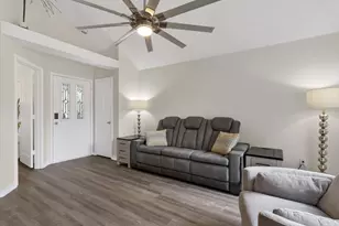 10923 Gable Cir, Dallas, TX 75229 - Photo 4