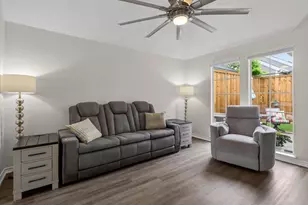 10923 Gable Cir, Dallas, TX 75229 - Photo 6