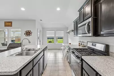 16629 Milwaukee Street, Justin, TX 76247 - Photo 6
