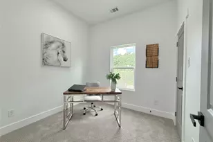 208 Silverleaf Dr, Fort Worth, TX 76112 - Photo 22
