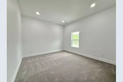 208 Silverleaf Drive, Fort Worth, TX 76112 - Photo 22