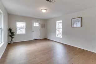 923 S 1st St, Sherman, TX 75090 - Photo 6