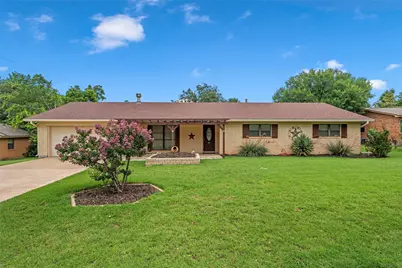 733 Arliss Drive, Woodway, TX 76712 - Photo 1