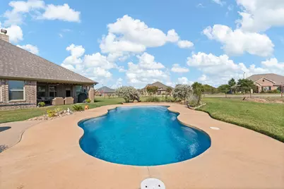 8901 Hillview Drive, Godley, TX 76044 - Photo 30