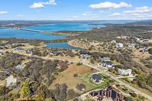 828 Mallard Pointe Dr, Grand Prairie, TX 75104 - Photo 34