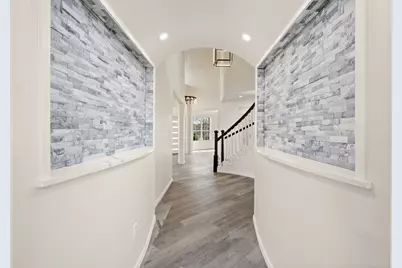 828 Mallard Pointe Drive, Grand Prairie, TX 75104 - Photo 8