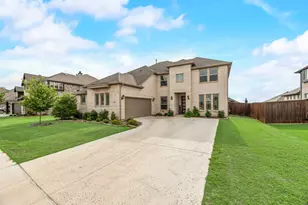 1042 Elmwood Dr, Justin, TX 76247 - Photo 2
