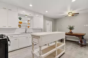 2921 Summer Ave, Waco, TX 76708 - Photo 10