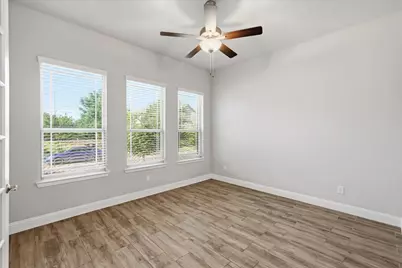 163 McCartt Drive, Lewisville, TX 75067 - Photo 6