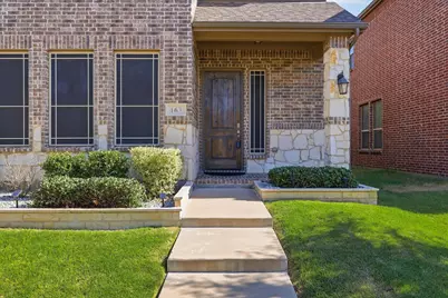 163 McCartt Drive, Lewisville, TX 75067 - Photo 4