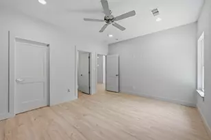 110 W Hull St, Denison, TX 75021 - Photo 18