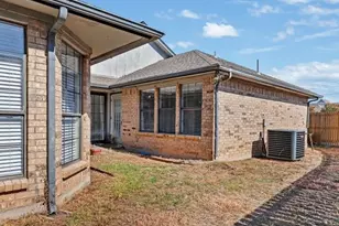 4049 St Christopher Ln, Dallas, TX 75287 - Photo 18