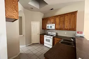 11421 Aspen Creek Dr, Fort Worth, TX 76244 - Photo 2