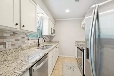 4017 Buena Vista Street #104, Dallas, TX 75204 - Photo 8