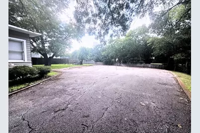 806 W 7th Avenue, Corsicana, TX 75110 - Photo 4