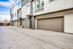 1907 Summit Ave, Dallas, TX 75206 - Photo 2