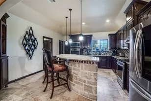 308 Sheri Ln, Roanoke, TX 76262 - Photo 8