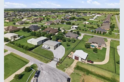 9221 Avery Ranch Way, Justin, TX 76247 - Photo 40
