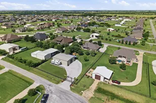 9221 Avery Ranch Way, Justin, TX 76247 - Photo 40