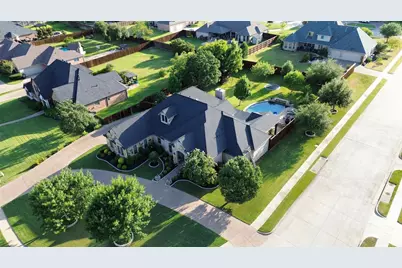 1036 Falcon Creek Drive, Kennedale, TX 76060 - Photo 4