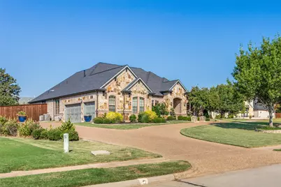 1036 Falcon Creek Drive, Kennedale, TX 76060 - Photo 2