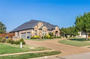 1036 Falcon Creek Dr, Kennedale, TX 76060 - Photo 2