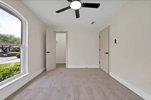 929 Thistle Ridge Ln, Arlington, TX 76017 - Photo 24