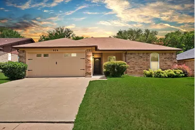929 Thistle Ridge Lane, Arlington, TX 76017 - Photo 1